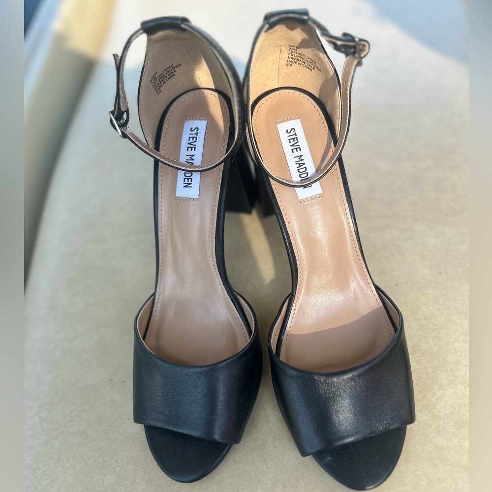 Black, 3” block heel, peep toe shoes